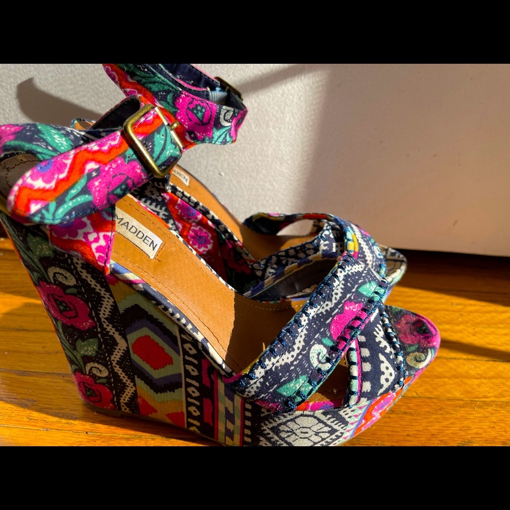 Steve Madden Multicolor Patterned Wedge Heels